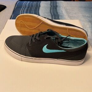 Nike SB Stefan Janoski canvas skate shoes